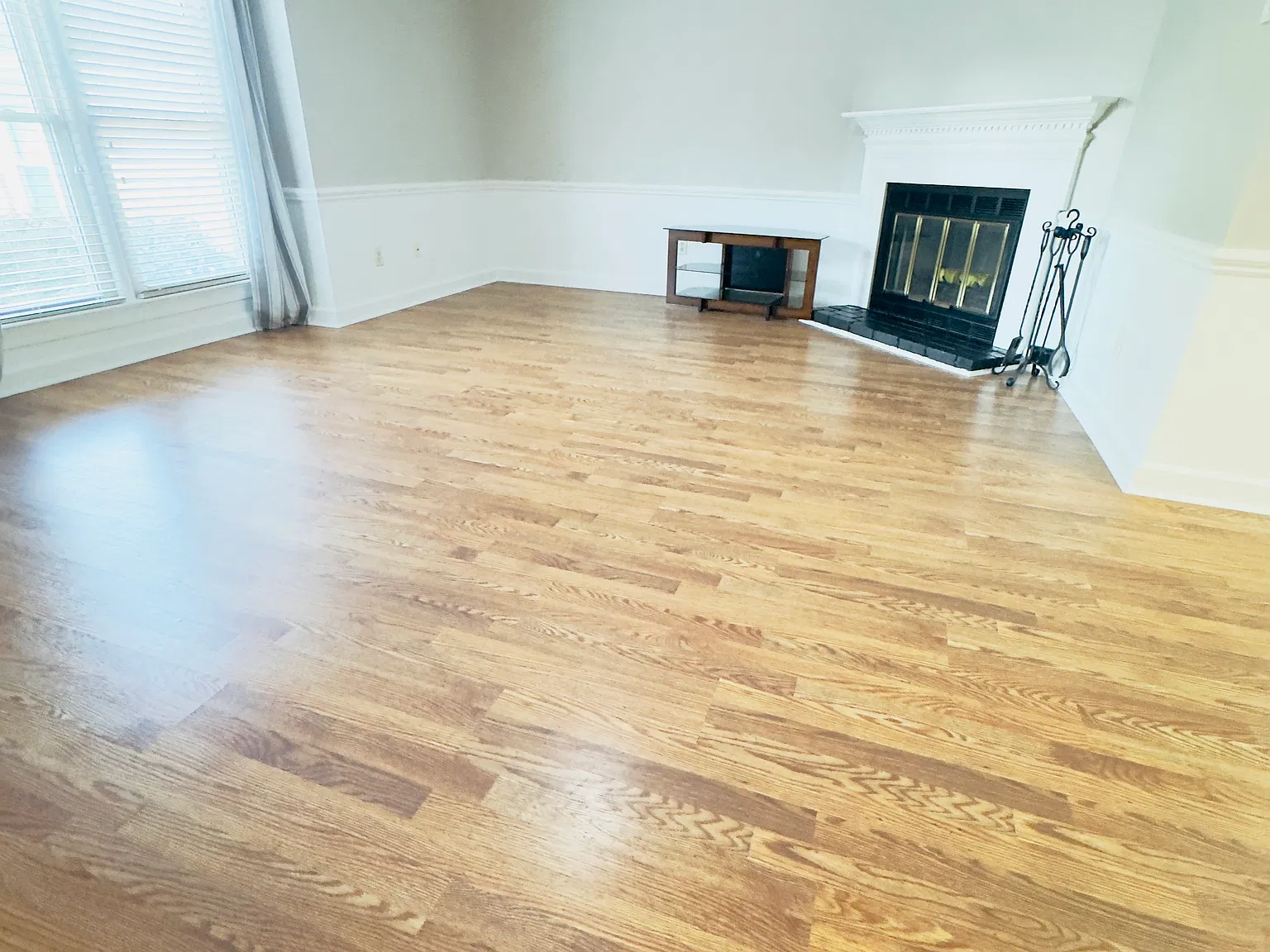 3 bed, 1339 sqft, $2,000 — Photo 2