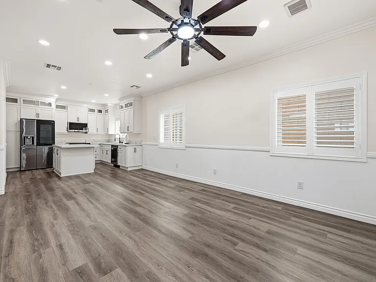 12615 Bridgewater Dr — Photo 6