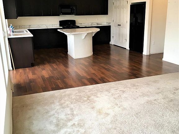 3rd image of 4565 Walden Ct
