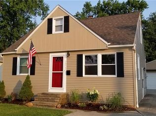 28707 Lake Shore Blvd, Eastlake, OH