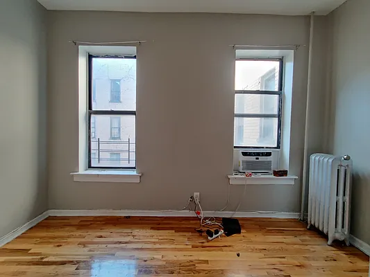 Rented by Signature Property Realty | media 15