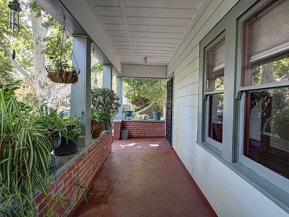 3rd image of 2806 G St
