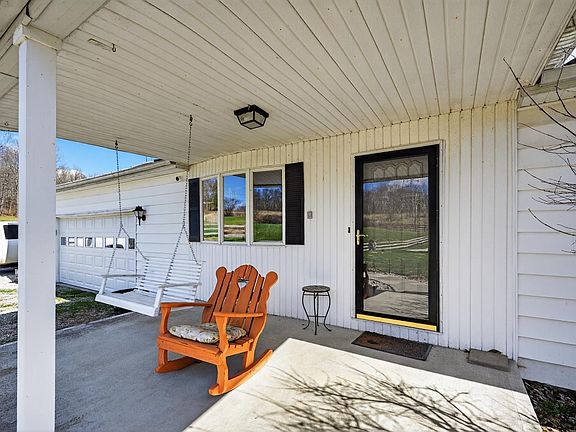 4th image of 20136 Laurel Rd