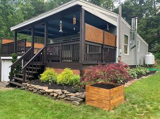 11 Walnut Rd, Woodstock, CT 06281