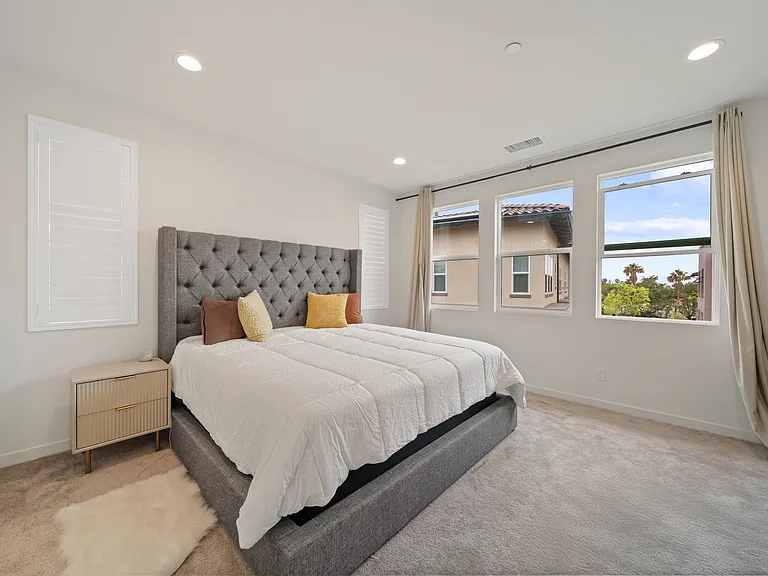 39 Sanctuary Ln — Photo 17