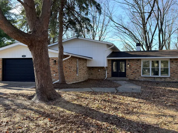 28W555 Leverenz Rd, Naperville, IL 60564