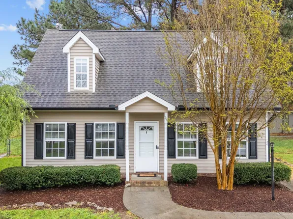 120 Stillmeadow Dr, Louisburg, NC 27549