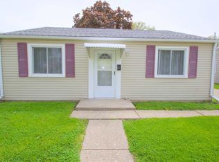 3722 13th Ave, Moline, IL 61265