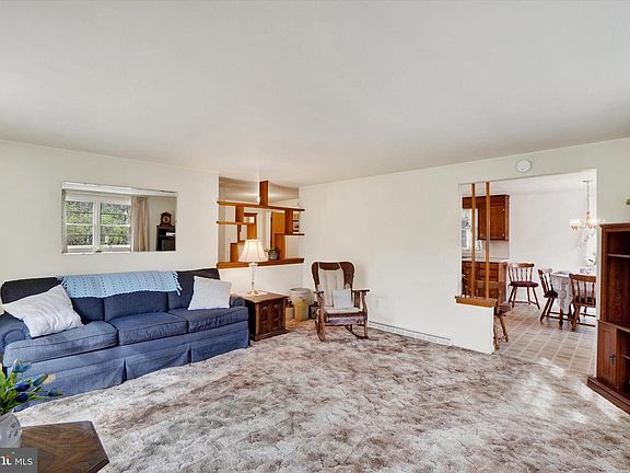 4th image of 1593 Mount Gretna Rd