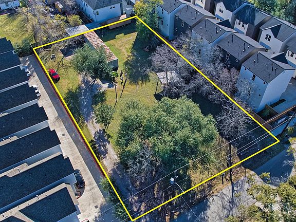 2nd image of 853 Rachel St