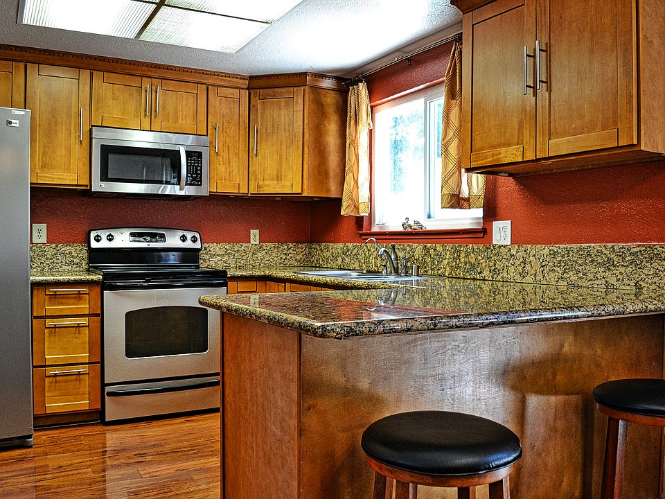 2nd image of 5349 Croxton Way