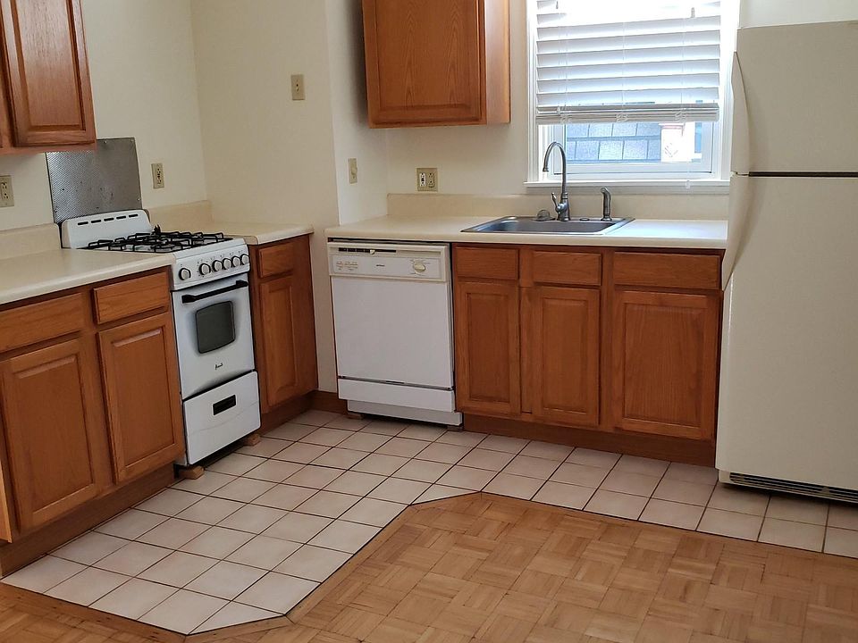 1st image of 4226 Chester Ave #63