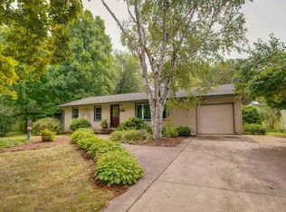 5013 Flambeau Rd, Madison, WI 53705