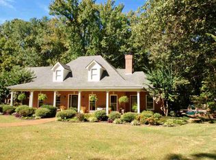 945 E Timberlake Dr, Cordova, TN 38018