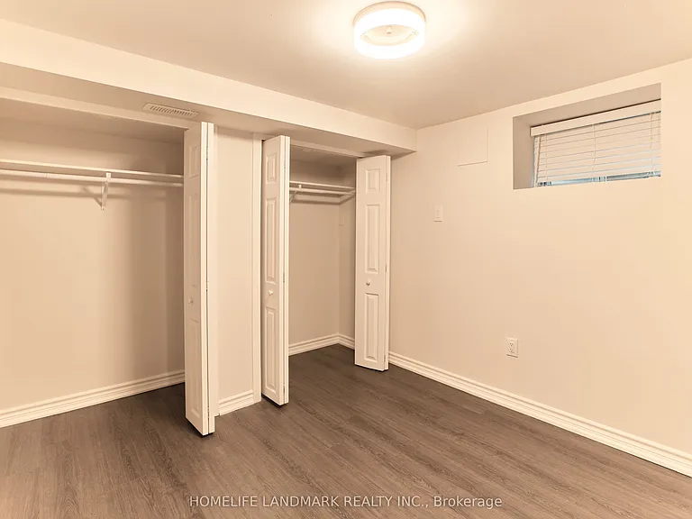 21 Robinglade Dr #LOWER — Photo 11