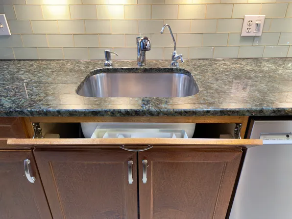 1119 Ocean Parkway image 22 of 26