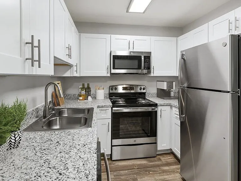 Ridgeline Apartment Homes — Photo 12