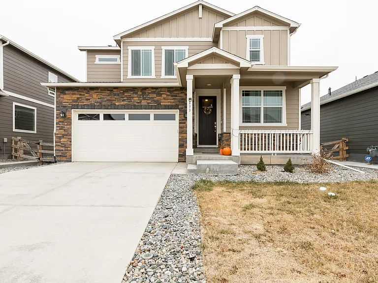 833 Vixen Dr — Photo 2