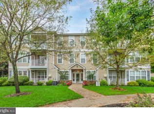 101 Kyle Way #911, Ewing, NJ 08628