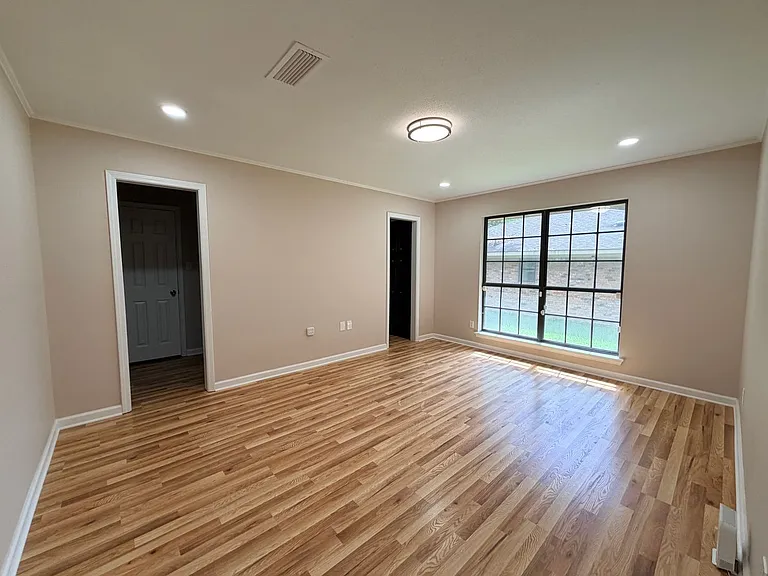 5047 Town North Dr — Photo 12