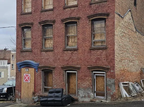 82 Elizabeth Street, Albany, NY 12202