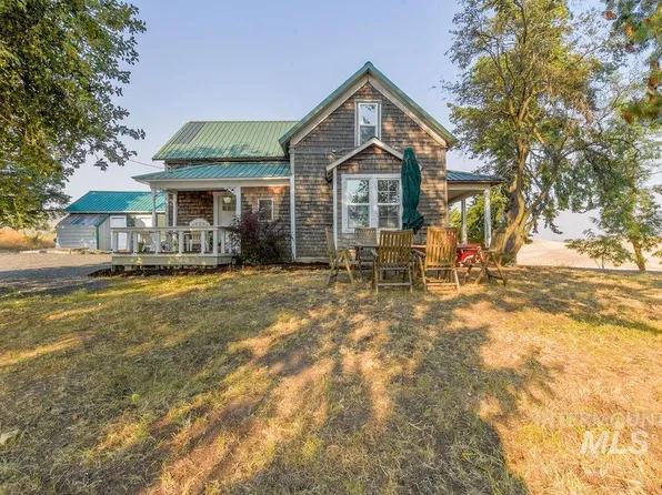 1185 Paradise Ridge Rd, Moscow, ID 83843
