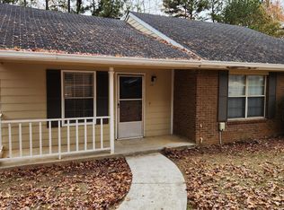 5819 Williamsburg Trce, Atlanta, GA 30349