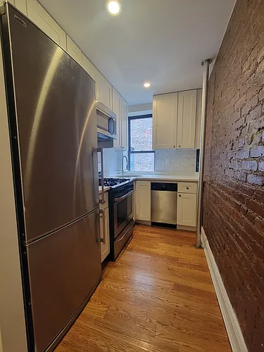 3147 Broadway #18 Photo 1