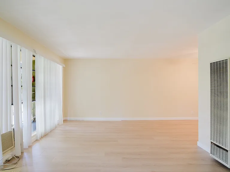 4505 Fulton Ave #B — Photo 11