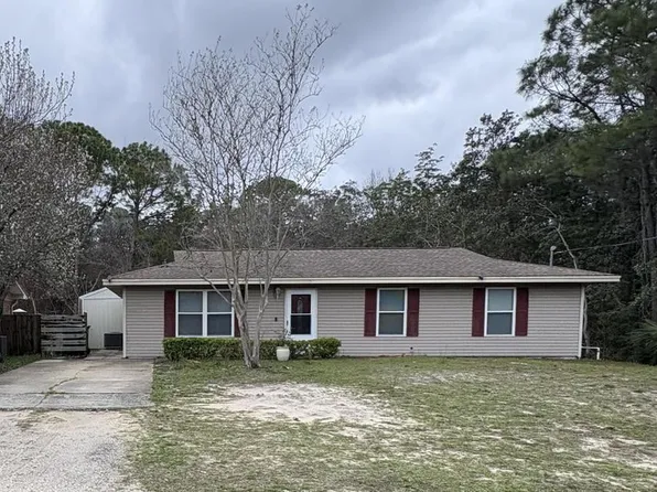 410 Wildwood St, Mary Esther, FL 32569