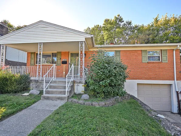 2359 Fairgreen Dr, Cincinnati, OH 45238