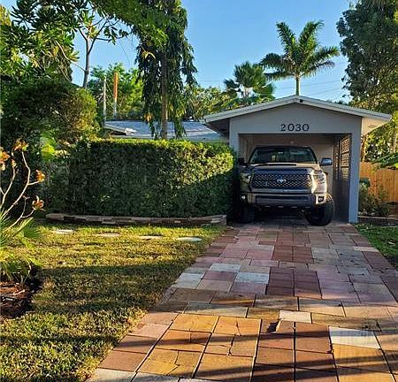 3rd image of 2030 NW 32nd Ct