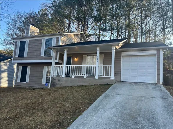 2304 Hampton Dr, Decatur, GA 30035