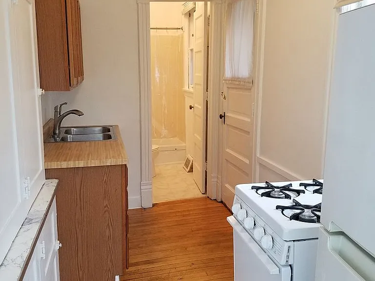 1259 Spaight St — Photo 3