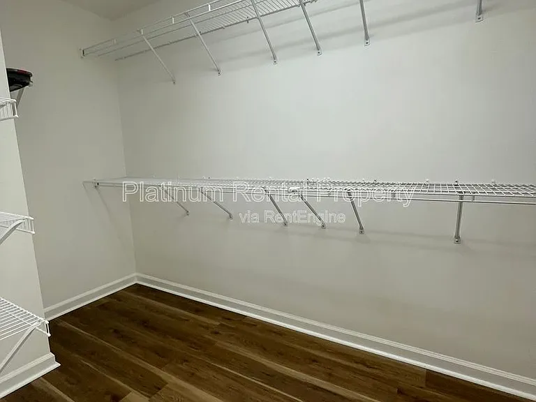 870 Ingleside Dr — Photo 52