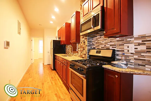 Rented by Target Realty Group | media 8