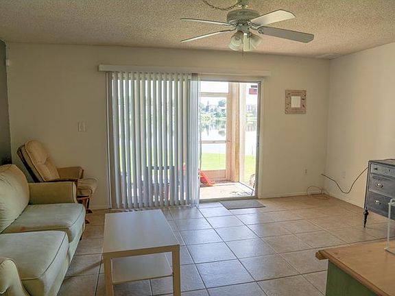 4th image of 536 Orange Dr APT 13