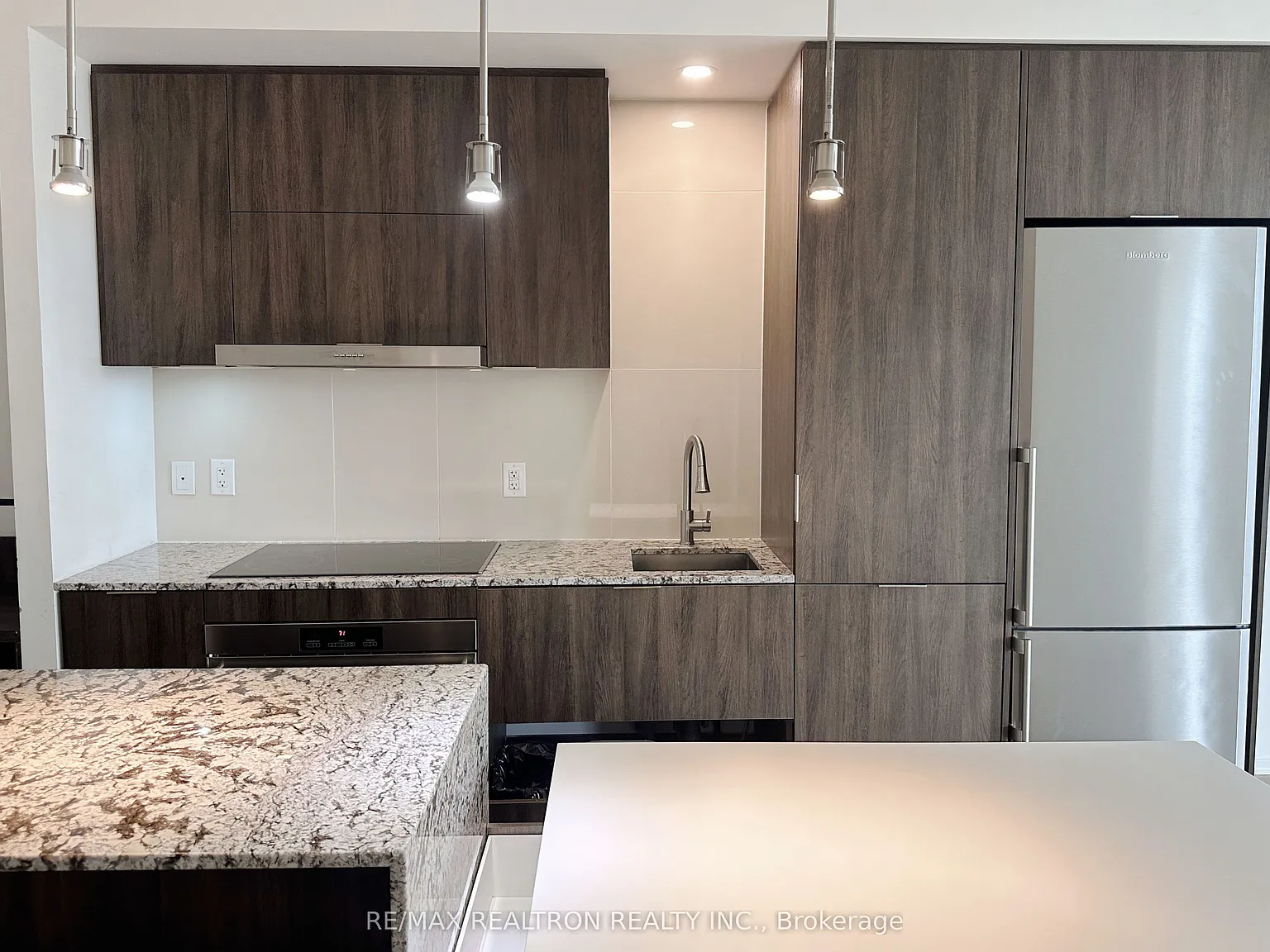 2 bed, $2,900 — Photo 4