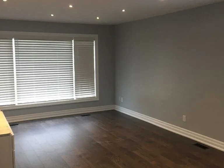 17 Hubert Ave #MAIN FL — Photo 4
