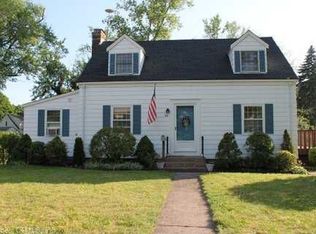 516 Woodbridge St, Manchester, CT 06042