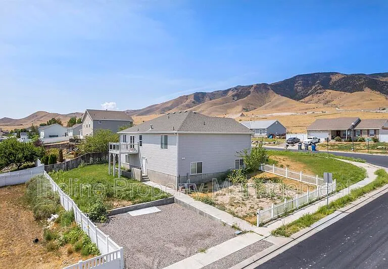 4016 S Sunrise Dr — Photo 14