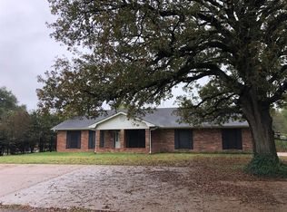 909 Watson St, Fairfield, TX 75840