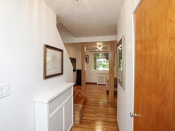 4th image of 15 Bachman St