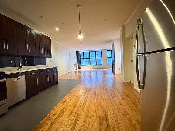 4th image of 154 W 27th St #B2