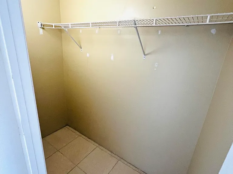 1605 Meadows Cir W #1605 — Photo 12