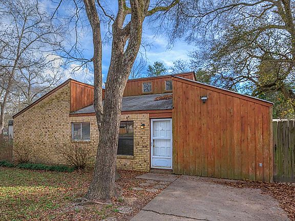 5th image of 222 W Willwood Dr