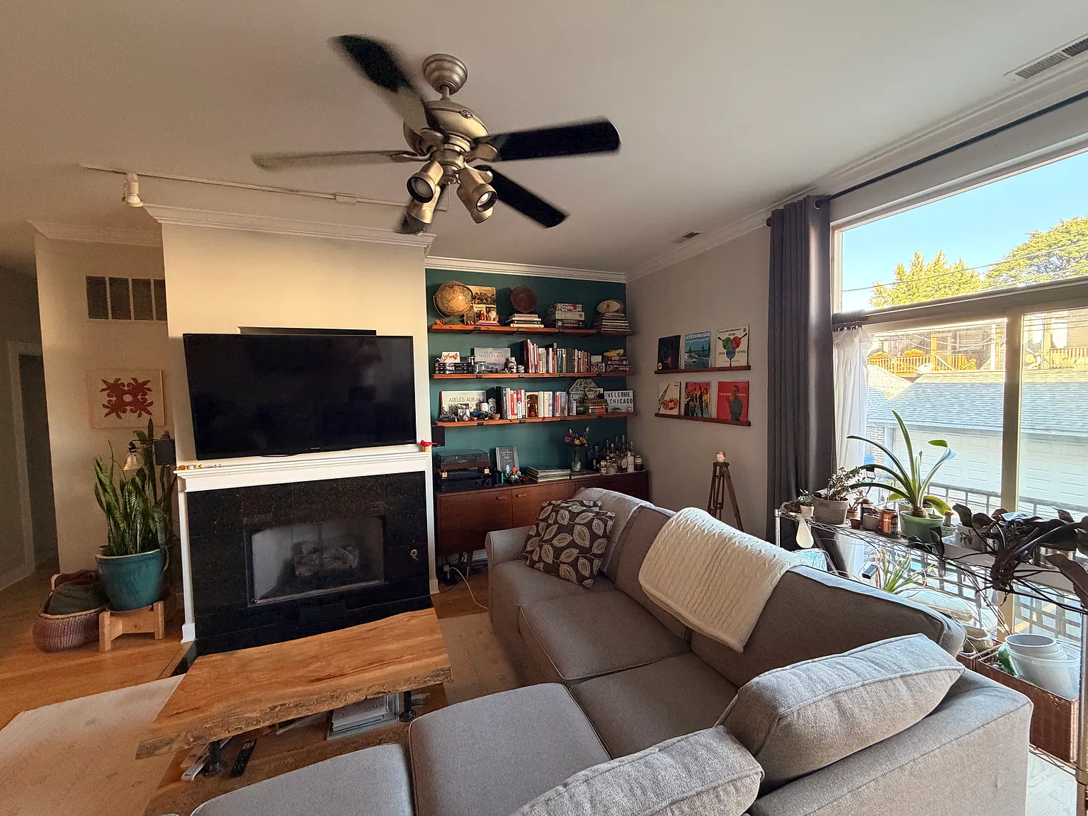 2 bed, 1200 sqft, $3,400 — Photo 3