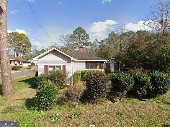 4th image of 433 Mayo St