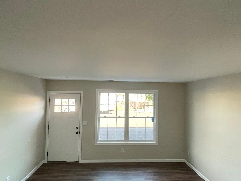 363 Delaware St #1 — Photo 8