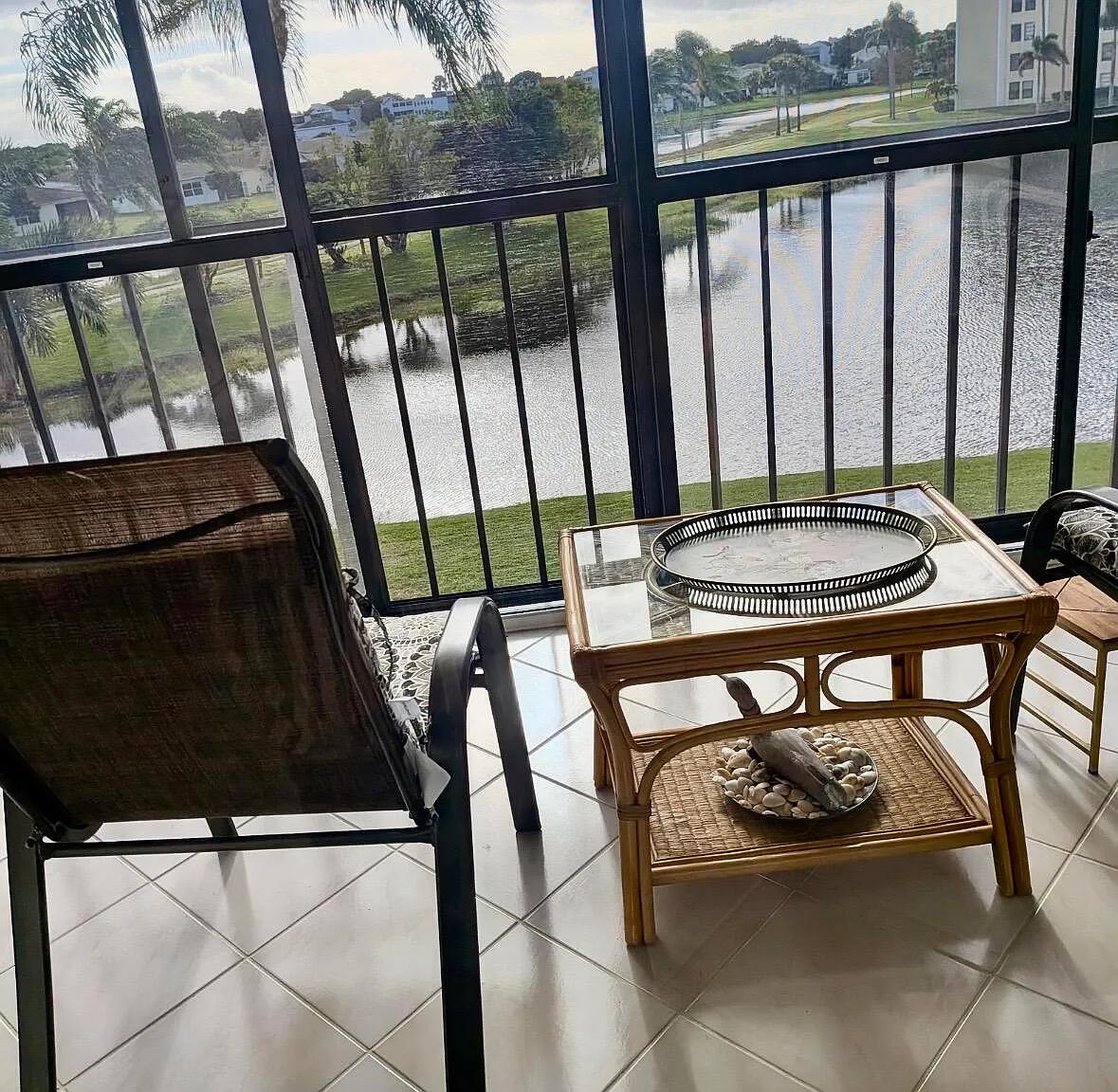 2 bed, 2.0 bath, 1200 sqft, $4,000 — Photo 3